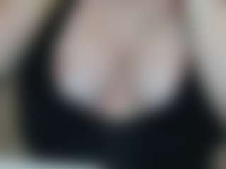 Live cam show with mamutrahal - White on SpunkLive
