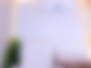 Live cam show with MarelynSummer - Black Petite on Free Soda