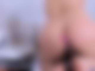 Live cam show with MarelynSummer - Dirty on Gym Cam Girls