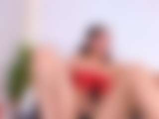 Live cam show with MarelynSummer - Tease Black on livesuperchat.net