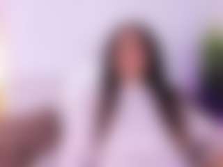 Live cam show with MarelynSummer - Skinny on Milfs Live