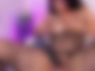 Live cam show with MarelynSummer - Young Adult on Camiplay Live