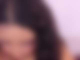Live cam show with MarelynSummer - Brown Hair on Camsoda