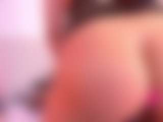 Live cam show with MarelynSummer - Public Black on liverealitysex.com