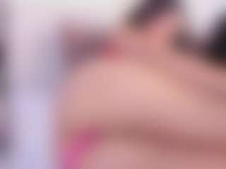Live cam show with MarelynSummer - Brown Hair Petite on SpankPalCams