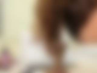 Live cam show with MarelynSummer - Ebony Teen (18+) on StripNow