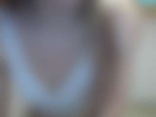 Live cam show with manea - Skinny on Dolls Live