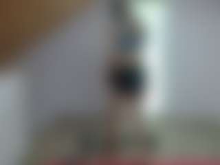 Live cam show with manea - Tease on CSO-WL