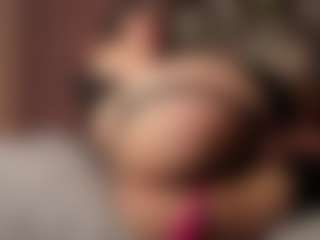 Live cam show with Electra-Gosselin - Dirty Talk on SmokeAndPoke