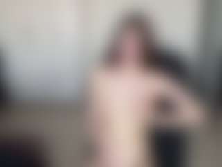 Live cam show with Ivy - Skinny on CamClone
