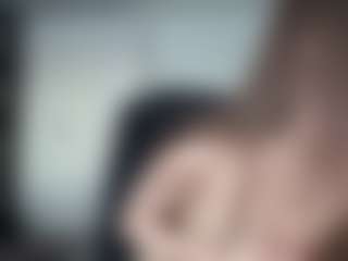 Live cam show with Ivy - Cute on crypto-cams