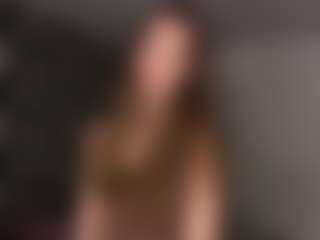 Live cam show with Ivy - Public Brown Hair on CamClone