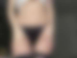 Live cam show with Ivy - College on CamwithHer