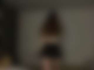 Live cam show with Ivy - Petite on Mixed Magazine Live