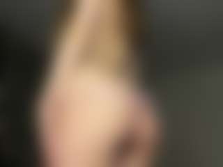 Live cam show with Ivy - Cute on LiveSexCams6