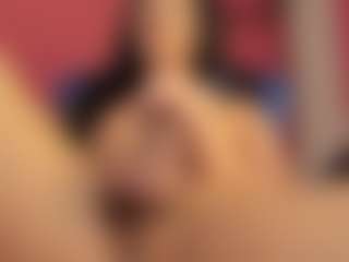 Live cam show with claireimperi - Average on SmokeAndPoke