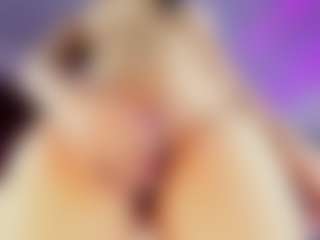 Live cam show with Jenifer-Lux - Brown Eyes on xxxlivecams.org