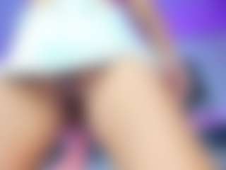 Live cam show with Jenifer-Lux - Public Brown Hair on https://playwithruby.com