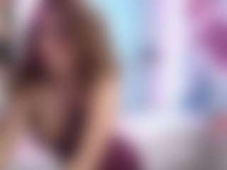Live cam show with thalia-mills19 - Drinking on Milfs Live