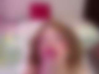 Live cam show with thalia-mills19 - Petite on AdultVida.com