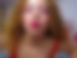 Live cam show with thalia-mills19 - Blonde Hair Petite on Camsoda