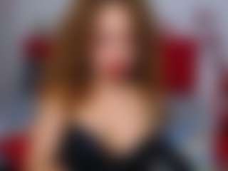 Live cam show with thalia-mills19 - Blonde Hair on friskycurves.com