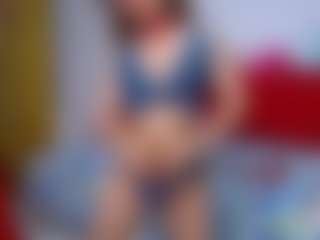 Live cam show with thalia-mills19 - Fuck Machine on Camsoda