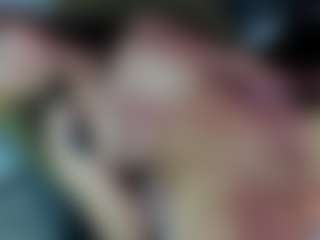 Live cam show with Kira-Exe - Shaved on CamwithHer