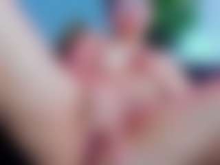Live cam show with Kira-Exe - Shaved on Camsoda