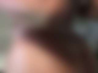 Live cam show with Harley Juul - Arab Striptease on Dare Cams