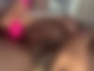 Live cam show with Harley Juul - BBW Squirt on SpunkLive