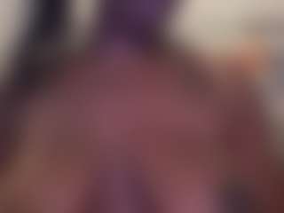 Live cam show with Harley Juul - Foot Fetish Curvy on sexylivex.com