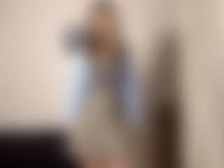 Live cam show with Dia - Small Tits on iamadamtest123.com