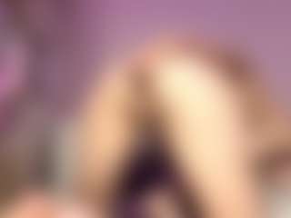 Live cam show with JessicaKochel - Moaning on Uber Horny