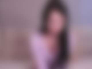 Live cam show with Bea - Moaning on camwithhim.com
