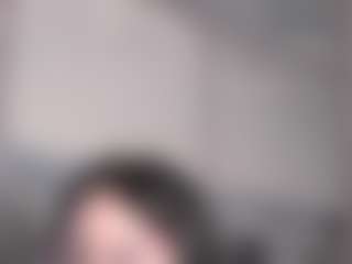 Live cam show with Bea - Facial on Camsoda