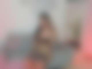 Live cam show with Adela Avanzi - Lean on fuklive.com