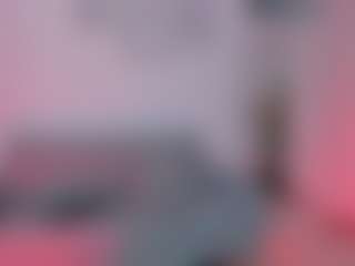 Live-camshow met Adela Avanzi - Green Eyes op Camsoda