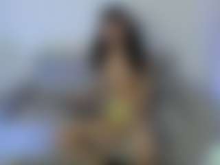 Live cam show with Adela Avanzi - Latina on sexylive.show | colombia