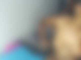 MakeMeWantIt93's Live Sex Cam Show