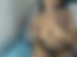 MakeMeWantIt93's Live Sex Cam Show