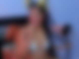 Live cam show with Sharon-Harrison - Scissoring on livesuperchat.net