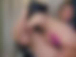 angie-leonn's Live Sex Cam Show