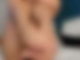 angie-leonn's Live Sex Cam Show