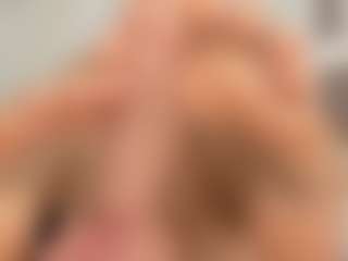 Live cam show with angie-leonn - Ahegao on Camsoda