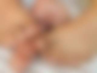 angie-leonn's Live Sex Cam Show