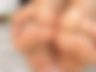 angie-leonn's Live Sex Cam Show