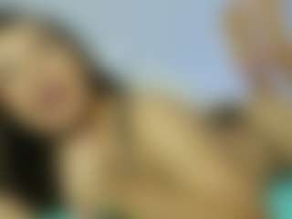 Live cam show with angie-leonn - Tease on TeamSkeetLive