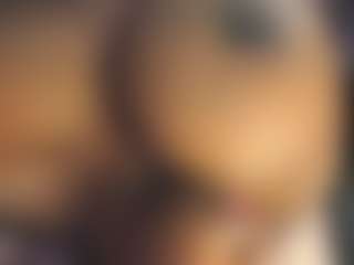 Live cam show with AriaGreenn - Camel Toe on liverealitysex.com