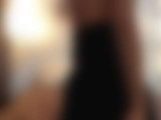 Live cam show with EdenJackiewicz - Spanking on Milf Play